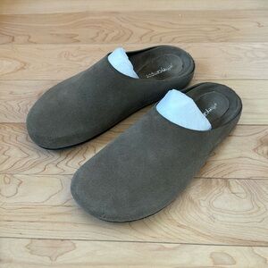 Jeffrey Campbell content mules